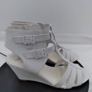 HEART-S 3" WEDGE Gladiator T Strap Sandals by SHIEKH size 8.5